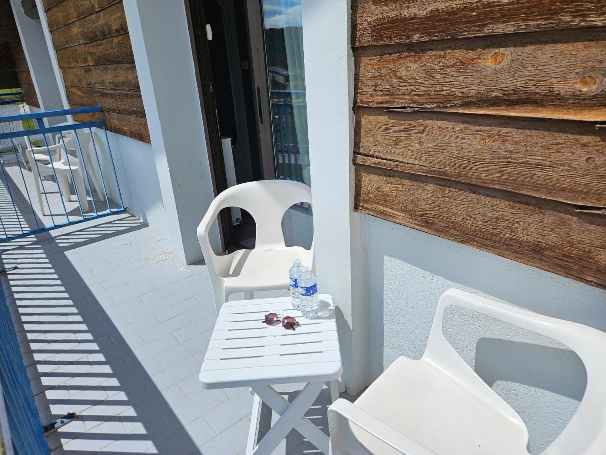 Hotel L'Oustalet Font-Romeu-Odeillo-Via Exterior photo