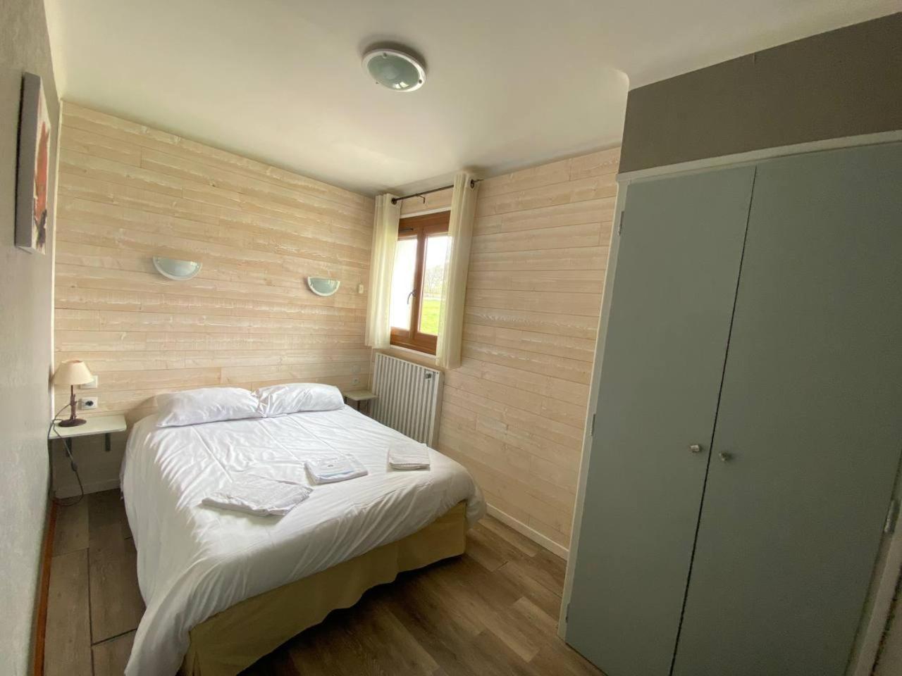 Hotel L'Oustalet Font-Romeu-Odeillo-Via Exterior photo
